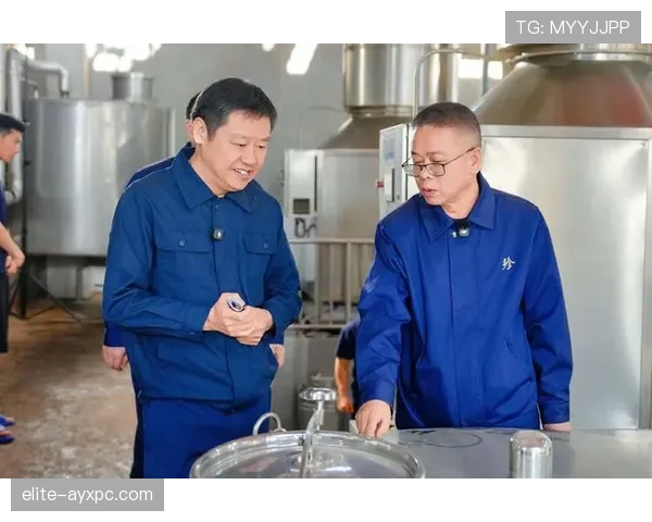 吴向东居然连早餐都比我们讲究，这生活真是戏多得没谁了